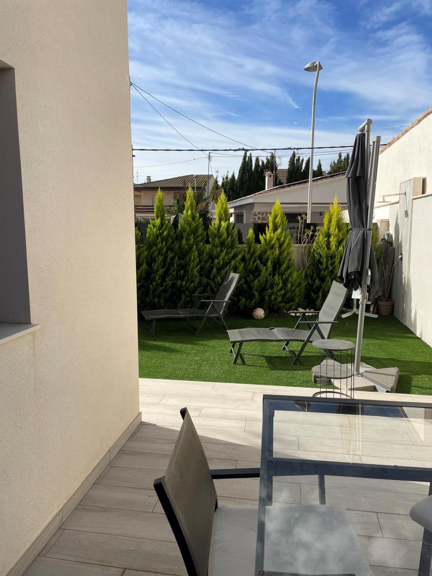 Apartment With Swiming Pool And Long Terrace