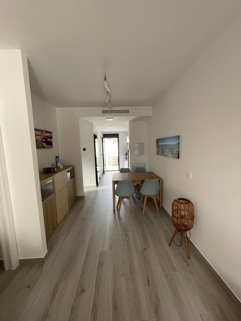 Appartement With Swiming Pool And Long Terrace *